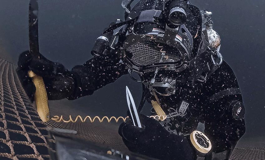 Vil ha bedre kontroll av masker og hjelmer