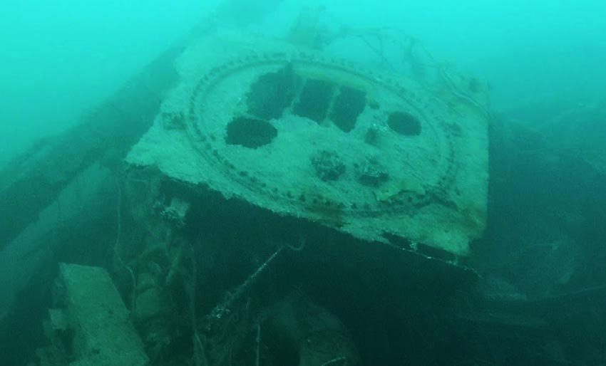 Herman Künne: Senket av mannskapet