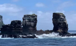 Darwin's Arch på Galapagos kollapset